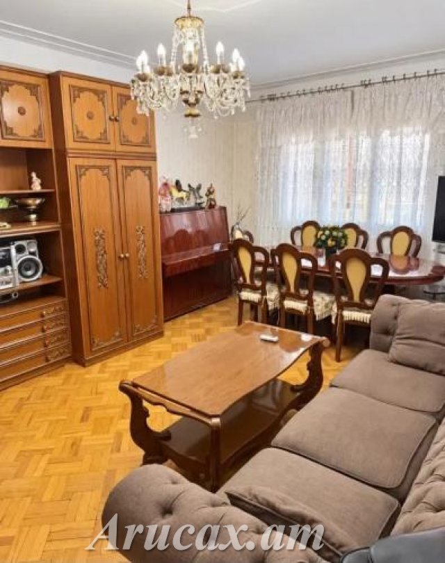 4комн, ул. Таронца